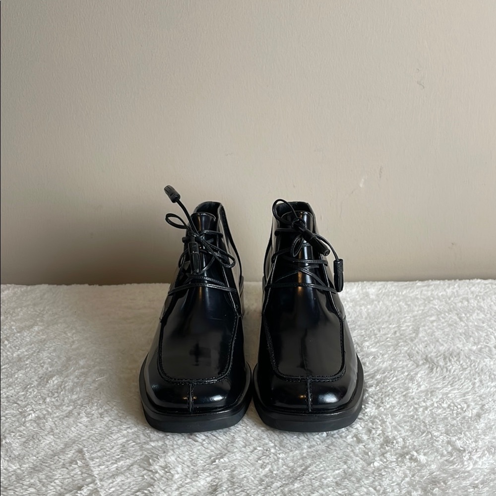Cole Haan Black Patent Leather Lace-Up Square Block Heel Women's 7.5 Bootie Shoe
